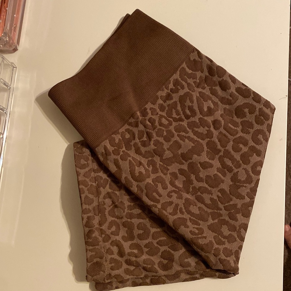 Brown leopard print biker shorts
